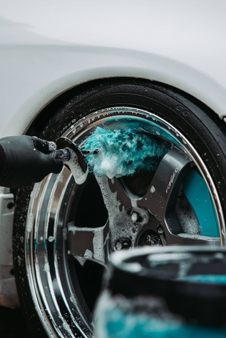 SERVICIO LIMPIEZA A MANO EXTERIOR DEL VEHÍCULO